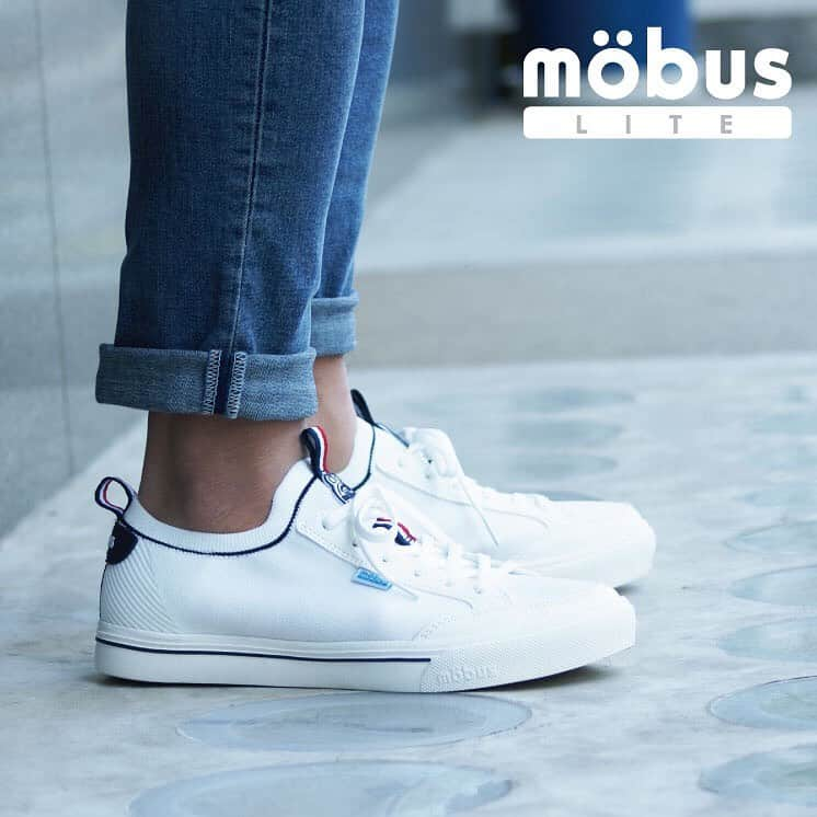 Mobus Footwearさんのインスタグラム写真 - (Mobus FootwearInstagram)「ML-003﻿ ﻿ ドイツ発の老舗スポーツブランド”モーブス"より”LITE and EASY!”(軽くて履きやすい!) ニューコンセプトのスニーカーコレクションが登場しました！﻿ なんと片足重量200-250g！(モデルによります。)*通常レザースニーカーは400グラム前後﻿ モーブスが長年培ってきたスポーツシューズの経験を活かし、軽さを追求して履き心地の追いタウン向けの新しいコレクションをお届けします！﻿ ﻿ 👟﻿ ▶Price:5,990﻿ ▶Size:40-44﻿ ▶Material：メッシュ﻿ ーーーーーーーーーーー﻿ 🔍﻿ ﻿ ML-003の購入はアカウントトップの（@mobusofficial）から！﻿ ﻿  #mobus﻿ #モーブス #mobussneaker #モーブススニーカー﻿ #ドイツ #mobusofficial #mobuslite  #ML-003﻿ #タウン﻿ #ストリート﻿ #ウォーキング﻿ #散歩好き﻿ #旅﻿ #旅好﻿ #散歩日﻿ #travel﻿ #スニーカー﻿ #スニーカー同好会﻿ #kicks﻿ #kickstagram﻿ #コーデ﻿ #カジュアルコーデ﻿ #カジュアルファッション﻿ #ウォーキングシューズ﻿ #春コーデ﻿ #キックス﻿ #スニーカー大好き﻿ #シューズ﻿ #ブンデスリーガ﻿ #オリンピック﻿」5月5日 20時17分 - mobusofficial