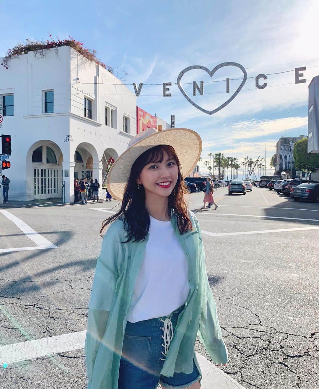 足立沙織さんのインスタグラム写真 - (足立沙織Instagram)「. Venice Sign 🏄‍♂ . . . . . . . . . . . . #losangeles#venicebeach#venicesign#veniceskatepark#losangeles#losangels#losangeles_city#la#americatrip#trippy#tabijyo#tabijyomap_la#genic_mag#genic_travel#genic_travel#saori__trip」5月5日 20時31分 - sao_ri_17