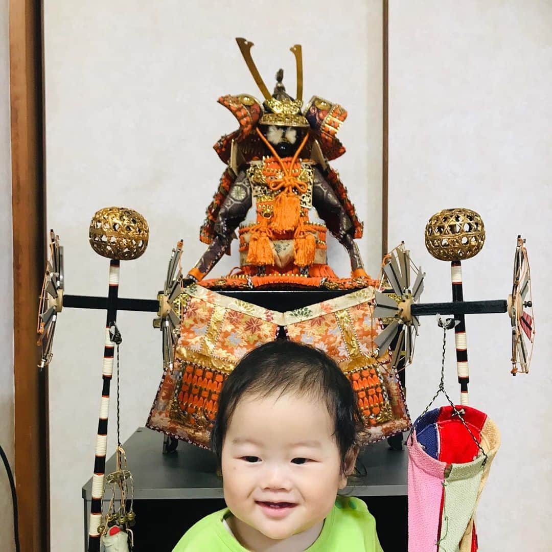 吉田ヒトシのインスタグラム：「こうちゃん初節句  すくすく育っています  #初節句 #子どもの日  #手巻き寿司  #おうちで過ごそう #コロナにまけるな  #ステイホーム #stayhome #吉田ヒトシ」