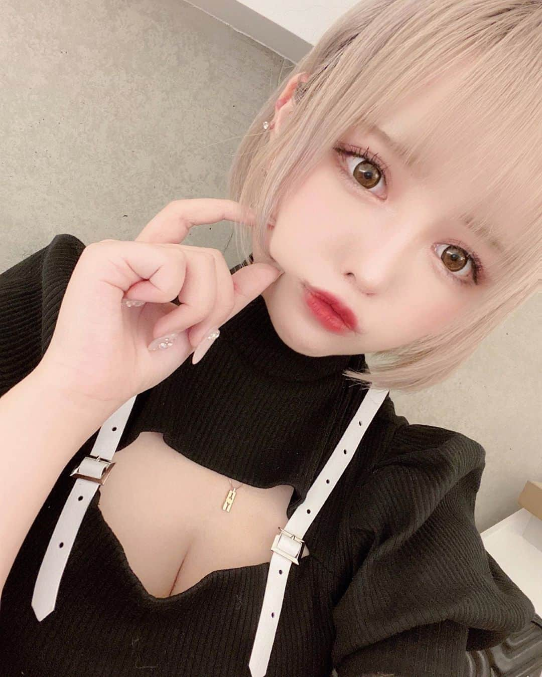 椎名ナツメのインスタグラム：「むーっ！」