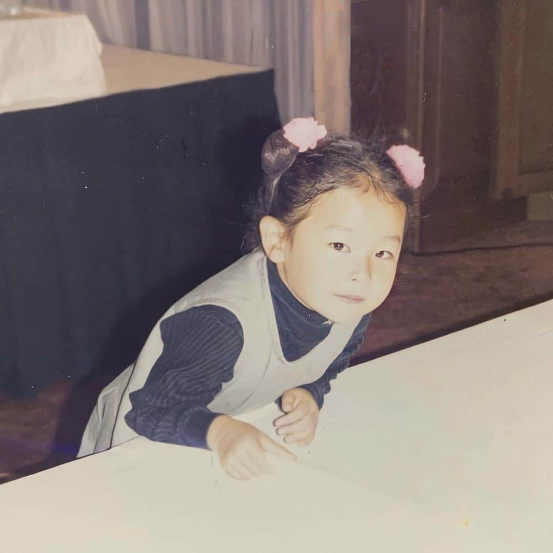 スルギさんのインスタグラム写真 - (スルギInstagram)「Happy Children’s Day!! Here’s some pics of our cute baby Seulgi 💛 @hi_sseulgi @redvelvet.smtown #REDVELVET #레드벨벳 #IRENE #BAEJOOHYUN #아이린 #SEULGI #KANGSEULGI #슬기 #WENDY #SONSEUNGWAN #웬디 #JOY #PARKSOOYOUNG #조이 #YERI #KIMYERIM #예리 #KPOP #GIRLGROUP」5月5日 21時48分 - kristiandawal29