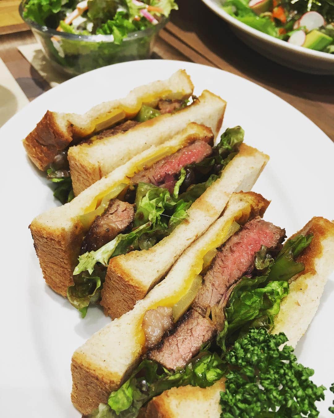 藤岡幹大のインスタグラム：「今日のお昼ご飯はインスタ映えするやつ🙆‍♂️」