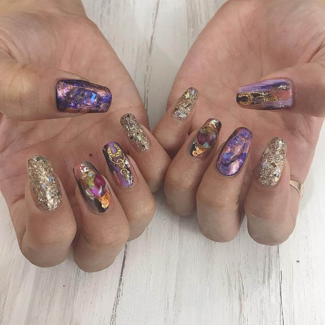 カレンさんのインスタグラム写真 - (カレンInstagram)「ネイルかえたよ♡ 安定にかわいい💕 ネイルサロンは RELUM @relum.official です💅 #nail #relum #nails #gelnails #gelnail #nailsalon #gel #newnail #newnails #tokyo #ネイルサロン #ネイル #ジェルネイル #リルム #恵比寿」11月2日 13時58分 - cjd_karen