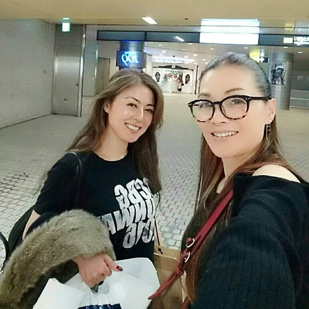 渡辺めぐみさんのインスタグラム写真 - (渡辺めぐみInstagram)「久美ちゃんショーとステイでの、ショッピングとランチデート⤴⤴⤴👍👍👍 #武田久美子#渋谷 #渋谷109 #shibuyashopping #shibuya109 #shibuya #instagramlike #instagram #instagramgood #instagramjapan #instagramgood」10月29日 10時25分 - meguheart