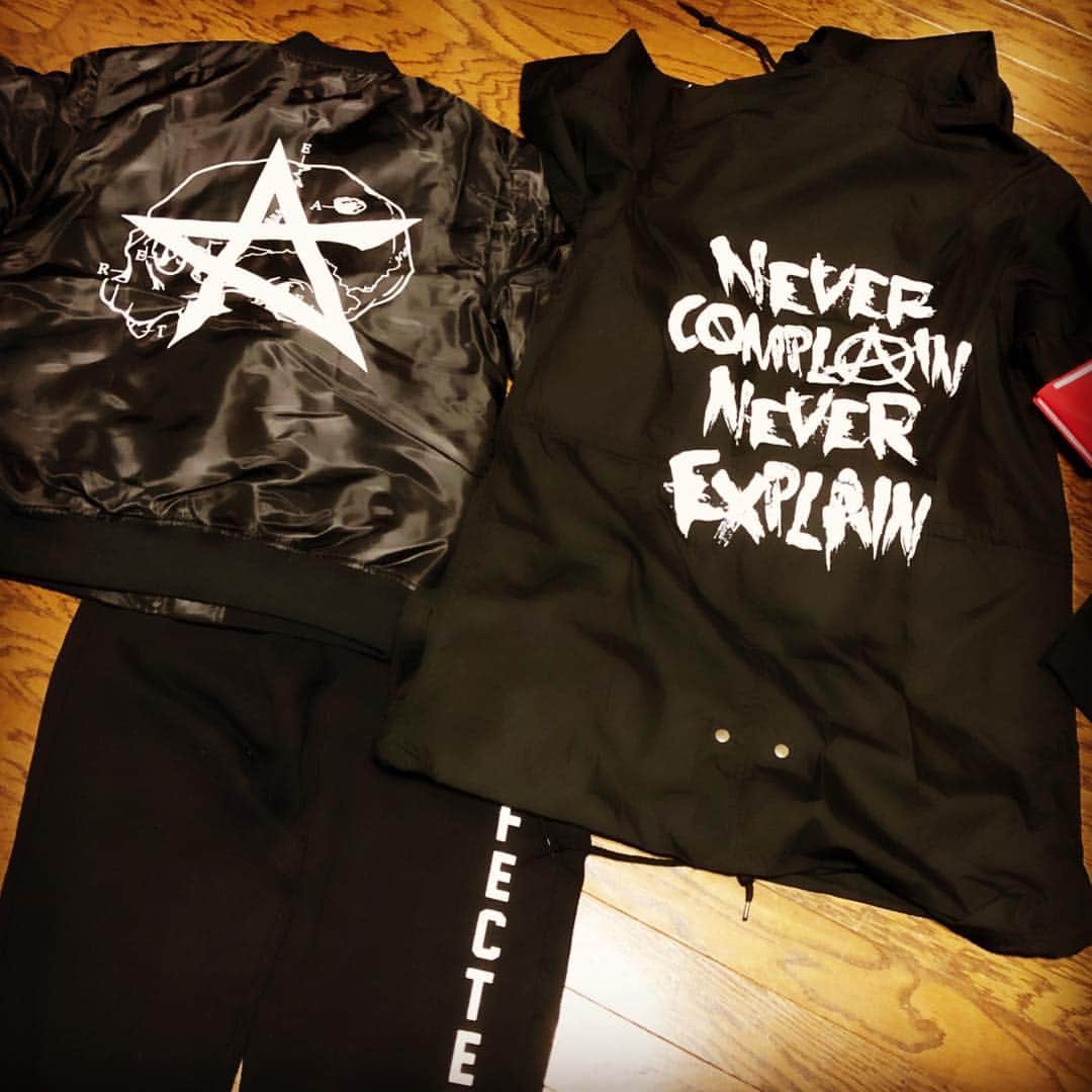 のインスタグラム：「AFFECTERの秋物届いた( •́ .̫ •̀ ) 今季のMA-1とAFFECTERオリジナルの方のジャケットとスウェットパンツ。やっと夜の短パン脱出!! #AFFECTER」
