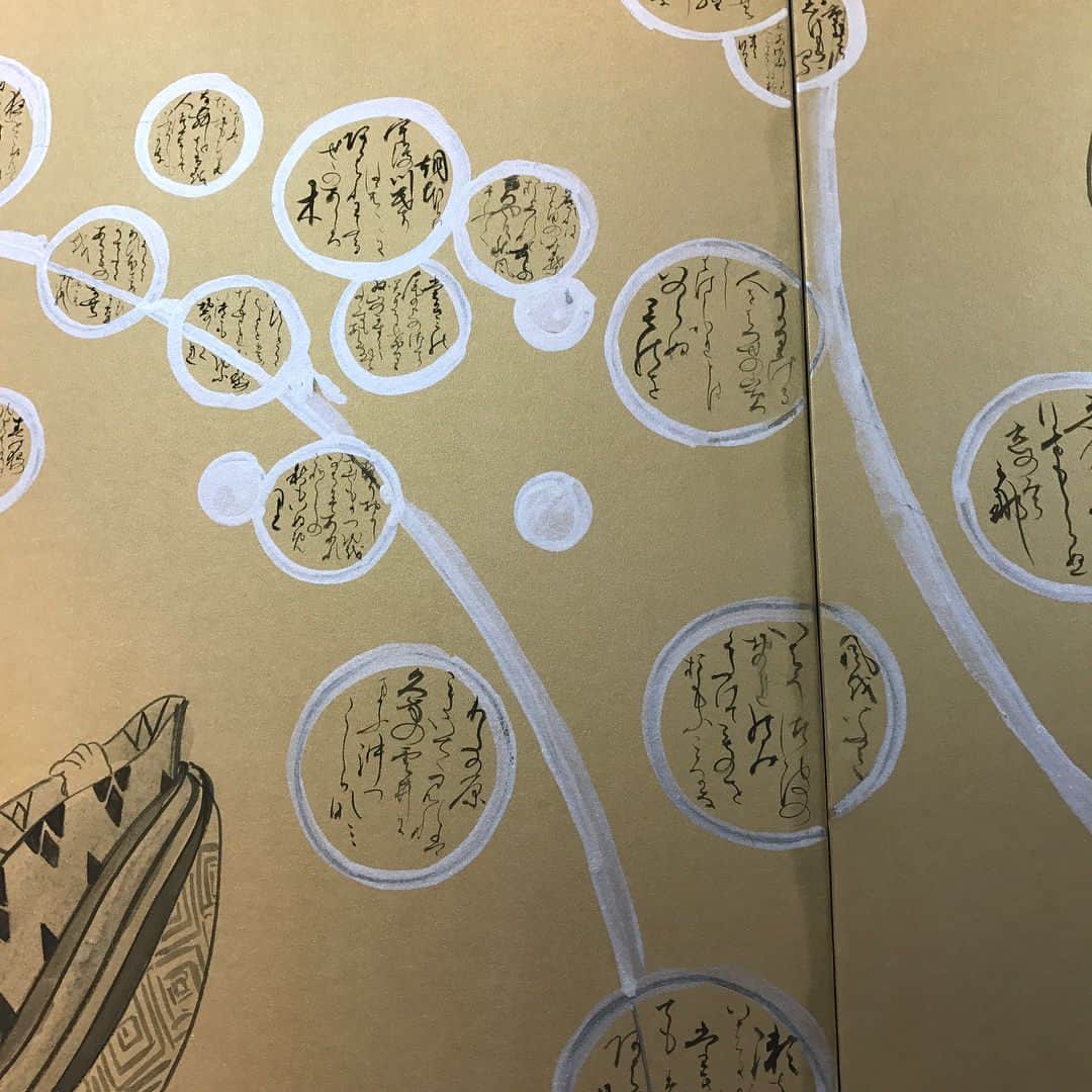 鈴木暁昇さんのインスタグラム写真 - (鈴木暁昇Instagram)「* ◆一流の書◆ * 尊敬する及川扇翠先生の個展へ。 * 磨きあげられた技術と感性に裏付けされた作品には魅了される。 * まさに一流の書。 * 【及川扇翠先生】 * 産経国際書会 理事／東西書芸会 常務理事／国内外で個展多数 * #書道 #習字 #鈴木曉昇 #和 #wabisabi #calligraphy #follow #筆文字 #写経 #artistic #ペン字 #beautiful #chinesecalligraphy #墨 #sumi #書法 #japan #手書き #美文字 #手書きツイート #japaneseculture #日本 #chineseculture」10月29日 13時49分 - gyousyou_suzuki