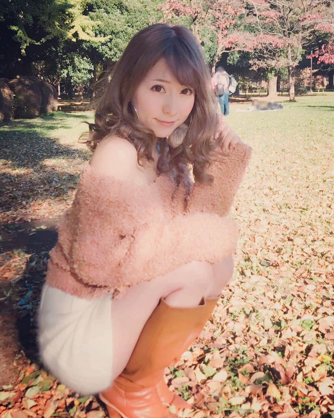 堀尾実咲のインスタグラム：「#ポートレート #秋 #おさんぽ🐾」