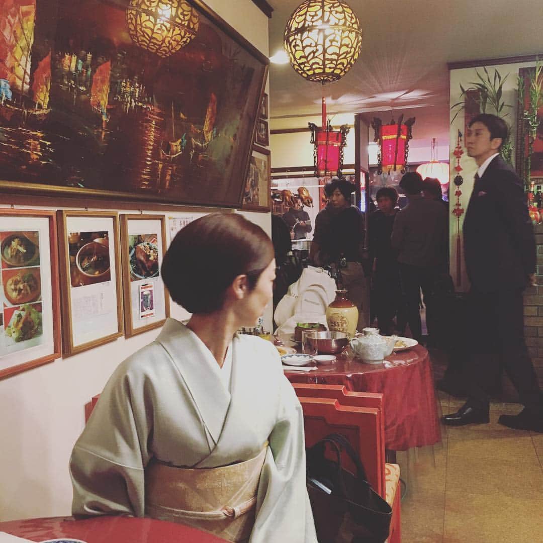 高岡早紀 さんのインスタグラム写真 - (高岡早紀 Instagram)「本日のロケ場所は… 薬膳スープの美味しい中華料理やさん。 さて、どこでしょう？ わかる人にはわかるのかな⁇」10月31日 19時06分 - saki_takaoka
