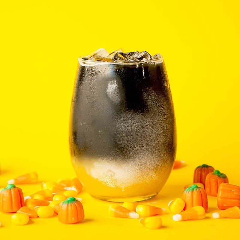 American Tea Roomのインスタグラム：「Happy Halloween 🎃🍬👻」