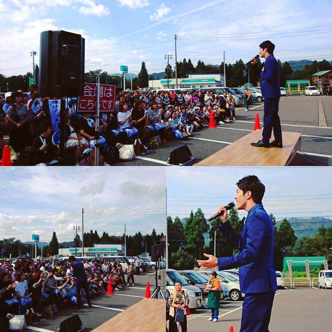 中澤卓也さんのインスタグラム写真 - (中澤卓也Instagram)「おはようございます♪今日も中澤は新潟にてキャンペーン！1つ目の会場「良食生活館小出店」さん、無事終了です！朝早くからたくさんのお客様♪このあと15時から「ピアレマート柏崎店」さんにて歌わせて頂きます！ #おはようございます #今日も #新潟 #キャンペーン #良食生活館 #無事終了 #朝早くから #たくさんのお客様 #このあと15時から #ピアレマート #歌います #青いダイヤモンド #中澤卓也」10月9日 11時42分 - takuya_nakazawa.118