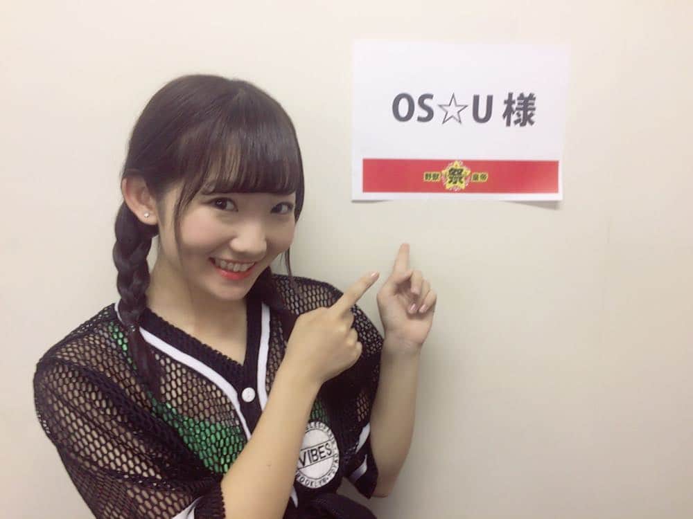夏川愛実のインスタグラム：「ビーストエンペラーフェス！ 2回目のライブは三つ編みしたよ😀💓 今日はなんかあったかいね！  #おーえすゆー#大須#大須商店街#アイドル#osu_idol#osu#idol#7期生#ライムグリーン担当#ライムグリーン#あみーご#夏川愛実 #今日も#楽しかった#ありがとう #髪の毛#伸びた#ショートに憧れる けど#切らない」