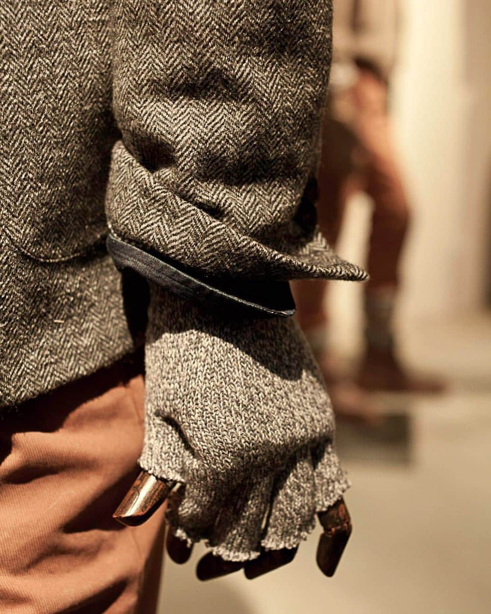 ヘンリーコットンズのインスタグラム：「Starting to look up for warm accessories?」