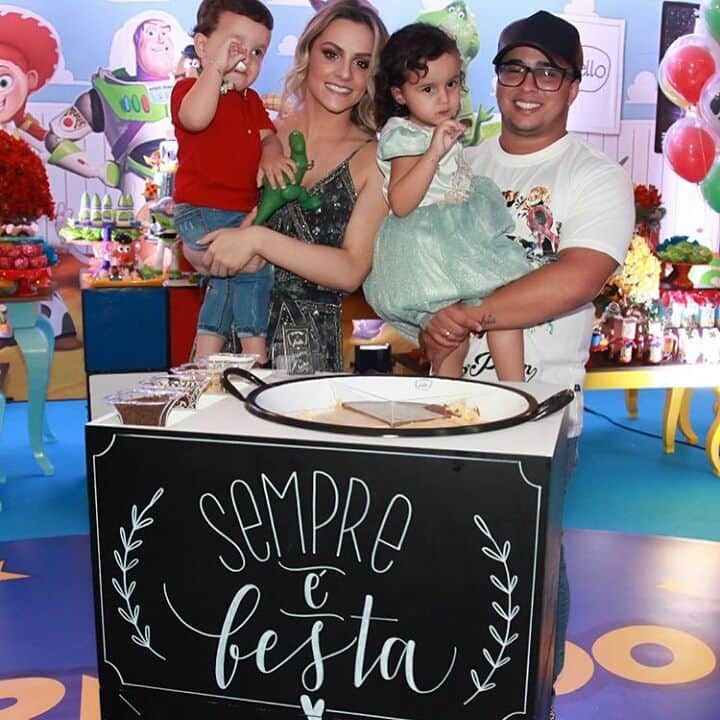 のインスタグラム：「🎂🎉」