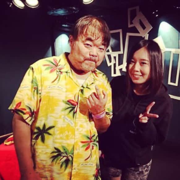 塚田詩織のインスタグラム：「#tokyobakaexpo2017 #グレートクレーマー #小劇場楽園 去年に引き続き。義太夫さんは漫談が１番好きなんだよなぁ。あと遭難コント面白すぎた…。今年も盛りだくさんで楽しかったです☺️☺️」