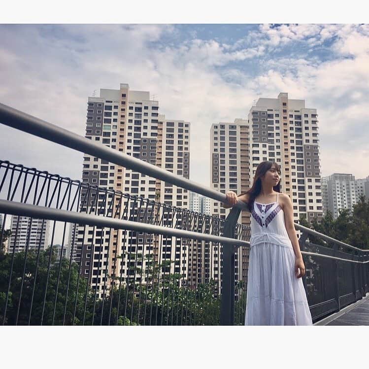 与田祐希さんのインスタグラム写真 - (与田祐希Instagram)「シンガポールのビル群と共に  #与田祐希 #シンガポール #よだちゃん」10月11日 10時18分 - gentoshayoda