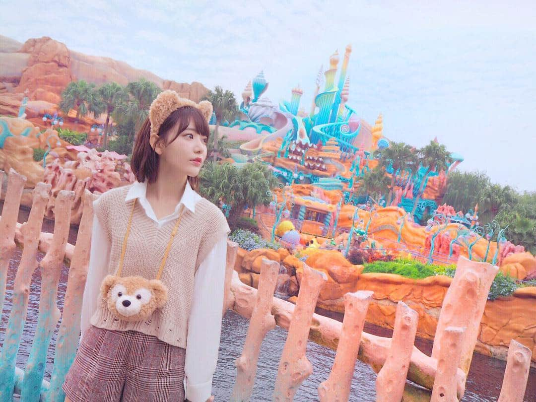 宮脇咲良さんのインスタグラム写真 - (宮脇咲良Instagram)「マーメイドラグーンってなんであんなに可愛いんでしょうね〜🤔✨ プリンセスはアリエルが一番好きなので、シーだとマーメイドラグーンが一番好き〜〜☺️ #disney #disneyhalloween #disneybound #アリエル #マーメイドラグーン #🎃 #🐠」10月12日 22時30分 - 39saku_chan