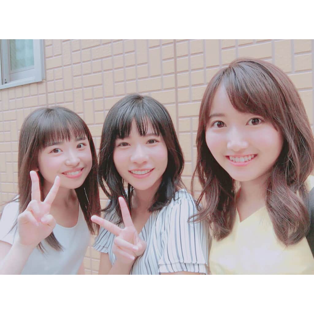山下夏生のインスタグラム：「今日は宣材撮影でしたん 前回よりはすこーしだけ大人っぽくなれた…かな…… 今日一緒だったももこちゃんとりさこちゃん♡16歳と22歳♡ 若い……涙  フレッシュな子たちに囲まれて 活力もらえました！ もっともっと色んなお仕事に挑戦できますように、、！」