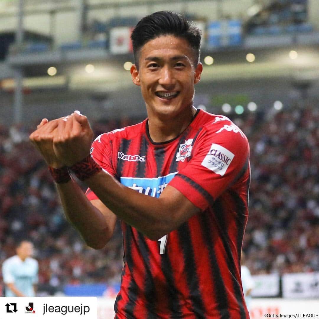 都倉賢のインスタグラム：「#Repost @jleaguejp (@get_repost) ・・・ . 【#イケメンJリーガー 💗】 . 今回ご紹介するのは、 #北海道コンサドーレ札幌 の#都倉賢 選手😆❣️ . 日本人離れしたフィジカルを武器に得点を奪うストライカー‼️💪 熱いプレイでチームを牽引します🔥 .  #Ｊリーグ #jleague #イケメン#きゅんきゅん」