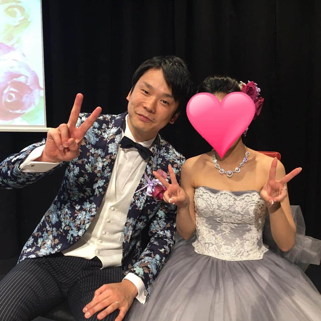 山岸久朗さんのインスタグラム写真 - (山岸久朗Instagram)「・ butterfly 今日は 今までの どんな時より素晴らしい 赤い糸で結ばれてく 光の輪の中へ butterfly 今日は 今までの どんな君より美しい 白い羽で羽ばたいてく 幸せとともに #木村カエラ #butterfly #この曲めっちゃ好き #かまいたち #濱家さん #あらためて結婚おめでとう #この顔が幸せを物語ってるね #末長くお幸せに #って言うか明朝もせやねんで会うねんけど 今から#ダウンタウンなう #本音でハシゴ酒 観るからネ #にゃんこスター に負けんな」10月13日 21時01分 - yamaben