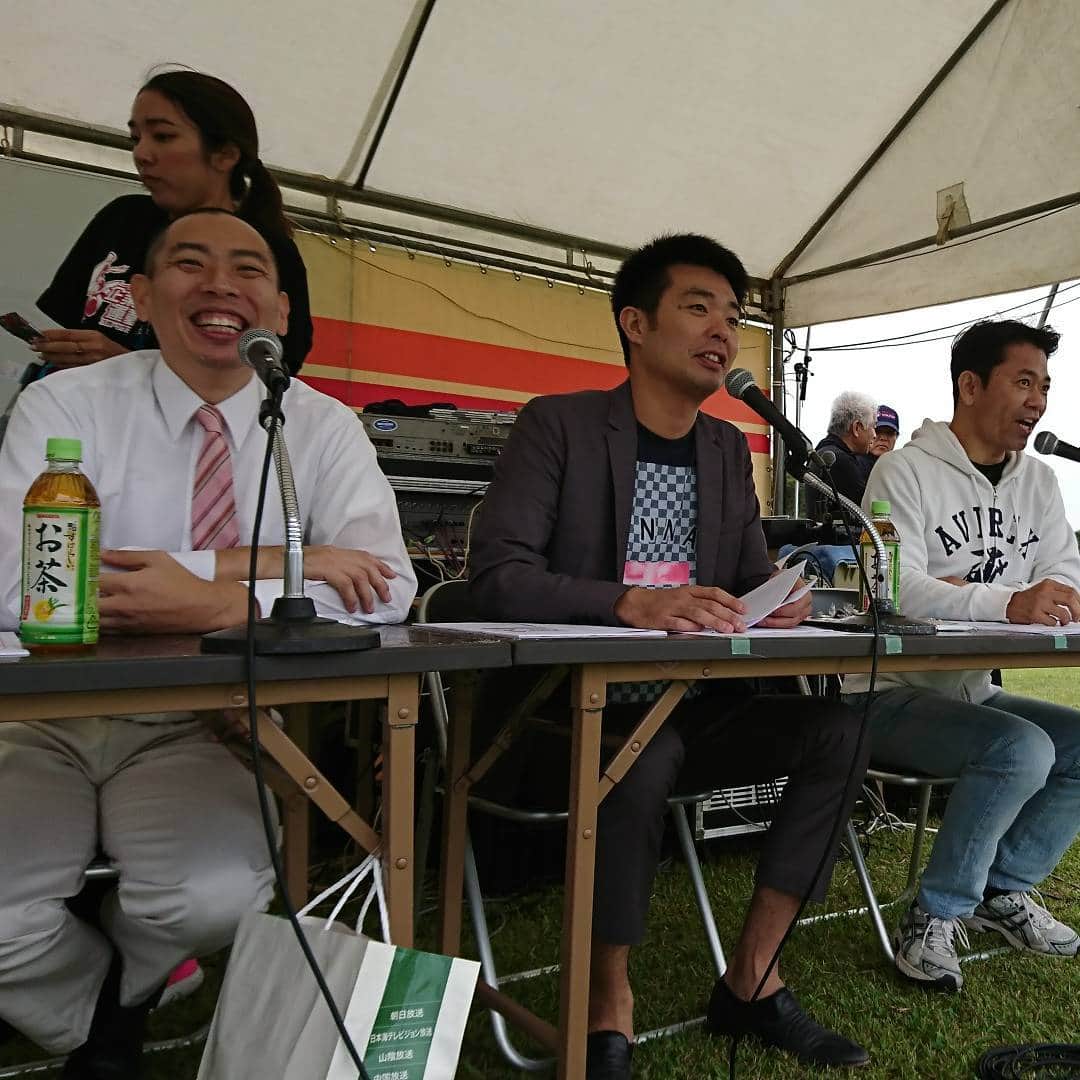 松本康太さんのインスタグラム写真 - (松本康太Instagram)「宮崎放送(mrt)さんのお正月特番『企業対抗運動会～スポーツランドみやざき～』にネタ&実況で参加させてもらいました♪凄く楽しい運動会でした(*^O^*)♪ #宮崎県 #宮崎 #宮崎テレビ #mrt #企業対抗運動会 #お正月特番 #tv #運動会 #レギュラー #あるある探検隊 #実況」10月14日 14時15分 - aruarutankentai.matsumoto