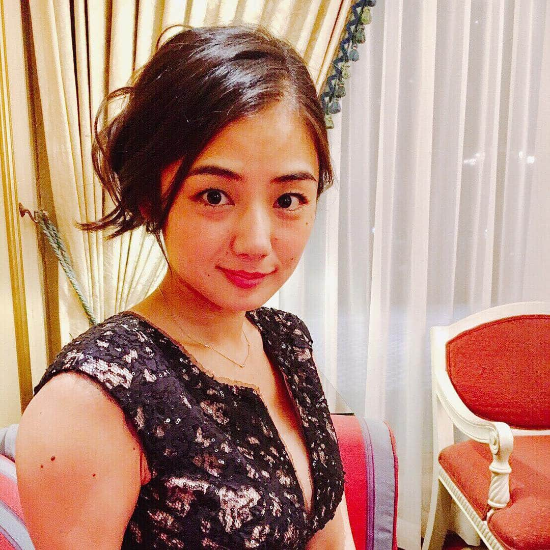 テレビ朝日「オトナ高校」さんのインスタグラム写真 - (テレビ朝日「オトナ高校」Instagram)「. 『  #美和さんとデートなうに使っていいよ 』 . 今夜の「オトナ高校」地上波初回放送に先駆けて、AbemaTVでは本日よる10時20分時〜GOLDチャンネルにて、「オトナ高校エピソード0」を配信します⚡️ビデオパス会員の方はいつでも見られますので、是非合わせてご覧下さい . #白洲迅 #片山萌美 #ブラザートム #金田明夫 #大和田伸也 #オトナ高校エピソード0  #エピソード0 #AbemaTV #ビデオパス #オトナ高校 #やらみそ #テレビ朝日 #土曜ナイトドラマ #本日夜11時5分から地上波初回放送 #お楽しみに」10月14日 15時04分 - otona_koukou