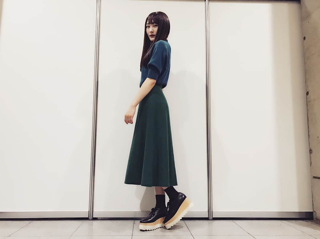 川上礼奈のインスタグラム：「. today's code...!! one-piece...#frayid  shoes...#stellamccartney  #ootd」