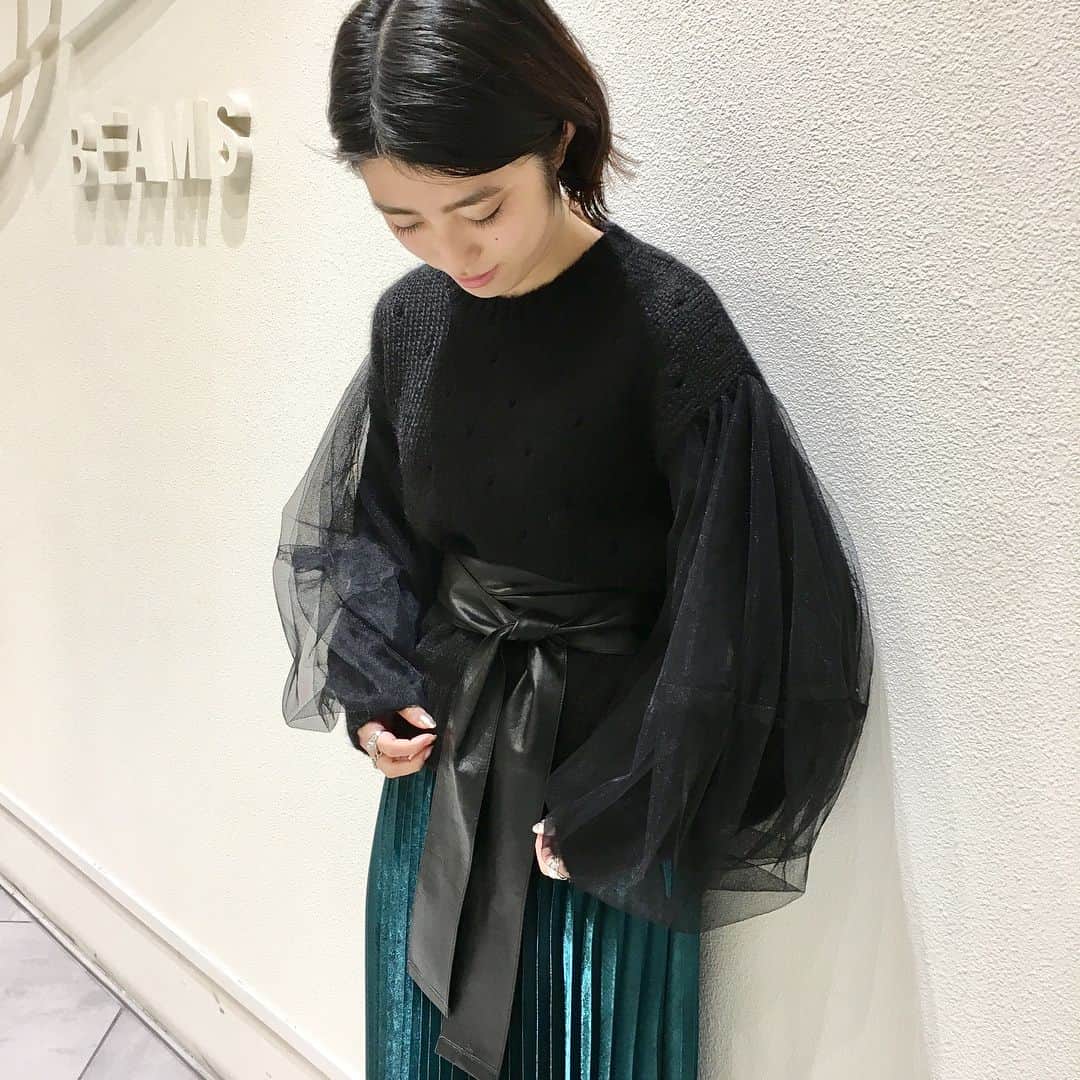 ビームス神戸さんのインスタグラム写真 - (ビームス神戸Instagram)「. 《Knit Knit Knit》 . 【knit】 MOYAO （ミヤオ） . Item no : 6115-0619 color : black , white  price : ¥31,000 + tax . 【skirt】 Item no : 6327-0272 price : ¥12,000 + tax . #miyao #knitknitknit  #knit #raybeams #beams #ladystyle  #ladyswear  #beams_kobe  #ビームス神戸」10月16日 20時30分 - beams_kobe