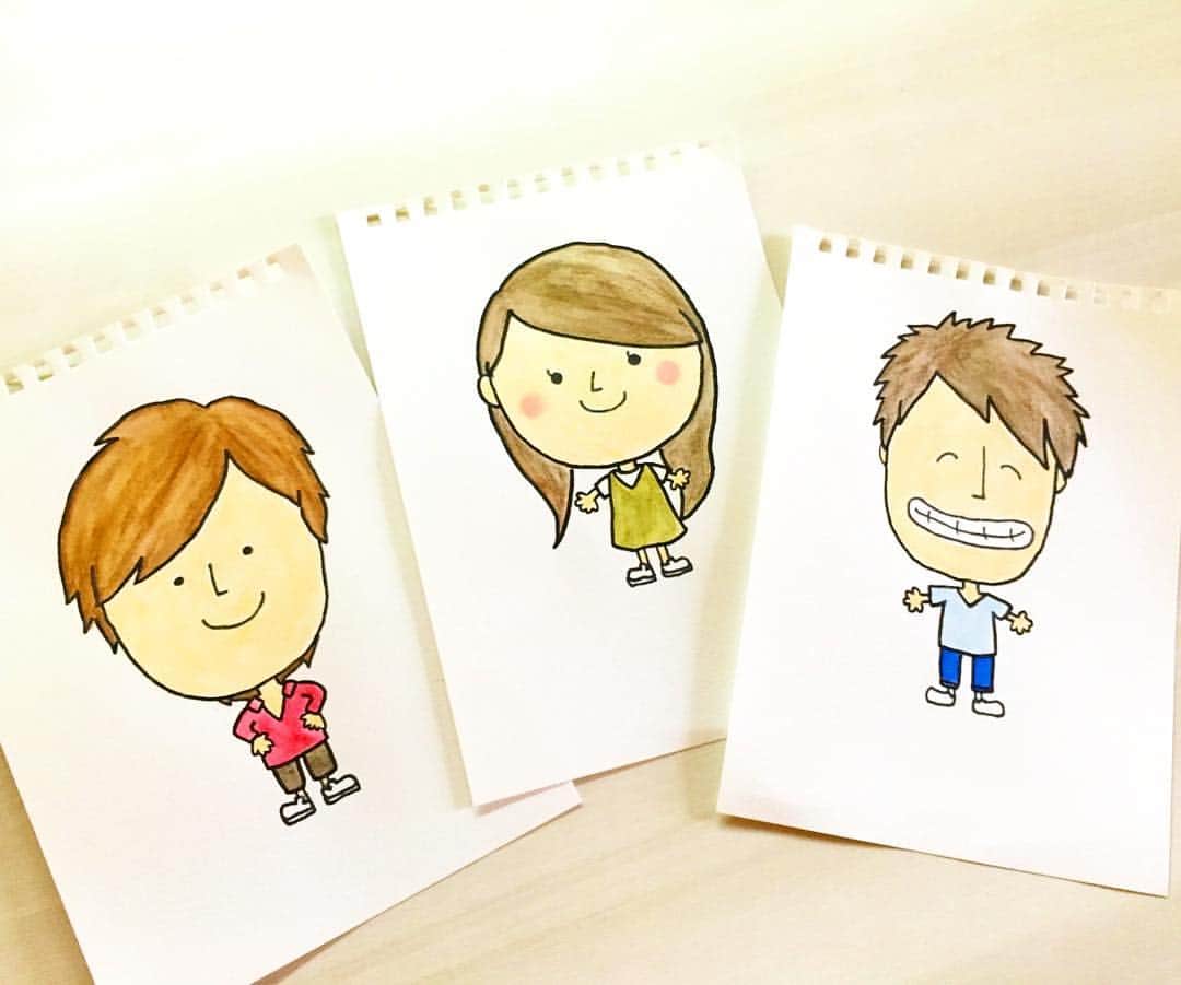 のインスタグラム：「キラスタパーソナリティ 原画展です、ようそこ。 左からゆうさま、私、きだいくん。  #キラスタ」