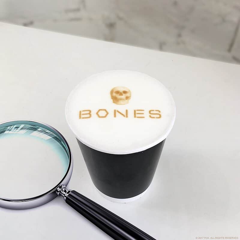 Bonesのインスタグラム：「Late nights at the lab are a lot easier with a dose of pumpkin spice. http://amzn.to/2pH8thl」