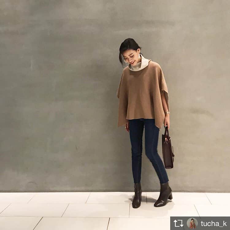 パーフェクトライン天王寺店のインスタグラム：「Repost from @tucha_k @TopRankRepost #TopRankRepost . 綺麗にデニムを履くのが目標☝️ . 今週もセルライト潰しに🙏 10月から新しいメニューが 入ったので好きなパーツを 選べるコースにしました💗💗 . 友達にも毎回言ってるけど、 全力でお勧めです🙇笑 . 今回私がやったのは、 神経幹細胞培養液というの 塗り込むと身体の中にある 幹細胞が元気にな筋肉や 骨が元気になるらしくて✍️ (ちゃんと詳しく話し聞いてきた) . 私はふくらはぎ、太もも、 お尻をしてみたけどぬった瞬間 シュッてなってびっくりした🤦‍♀️💓 持続がすごい。 . ビフォーアフターあるんだけど 恥ずかしいから載せれない。笑 . #パーフェクトライン天王寺店 #セルライト潰し#痛いけど #効果あり」