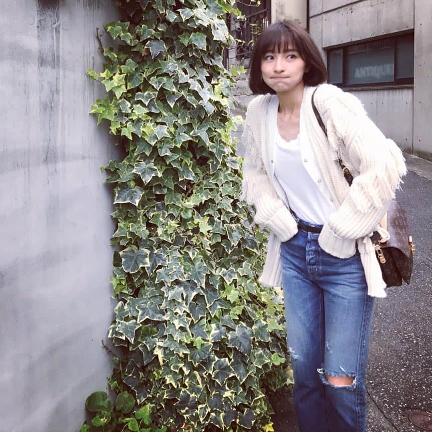 篠田麻里子さんのインスタグラム写真 - (篠田麻里子Instagram)「来月から始まる楽しみな企画🎥🎬の衣装合わせ😎✨楽しみだな💕 #明日お知らせあります😘」10月18日 16時25分 - shinodamariko3