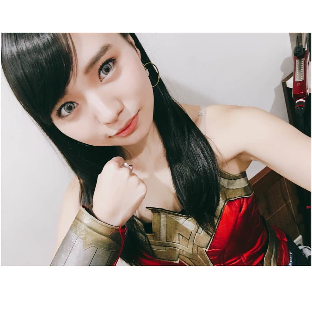 小池杏奈さんのインスタグラム写真 - (小池杏奈Instagram)「Happy Halloween🎃 今年はアンナーウーマンになりました💪 強そう？👿💓 #happyhalloween #wonderwoman #trickortreat #仮装」11月2日 17時40分 - annas_anna