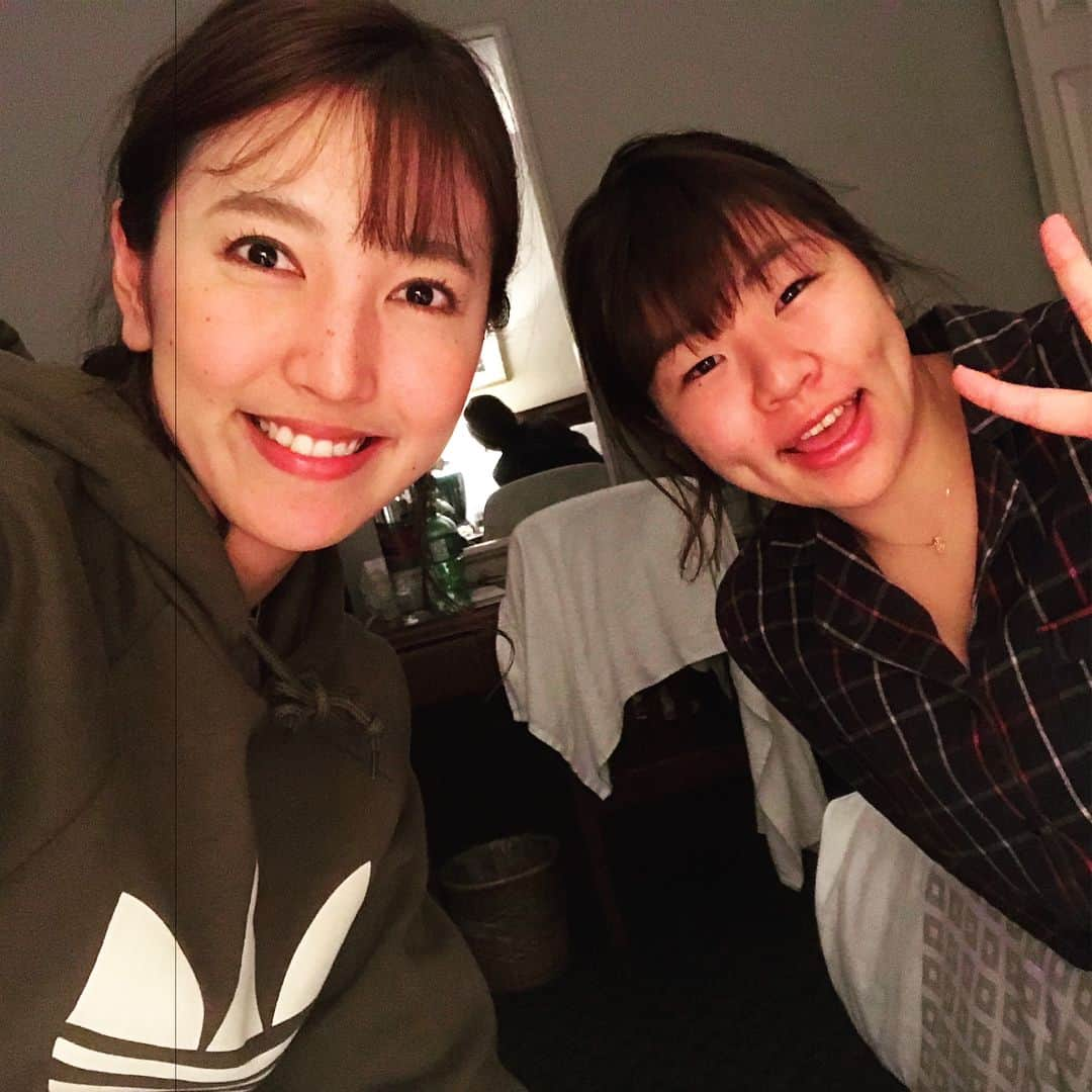 小澤陽子さんのインスタグラム写真 - (小澤陽子Instagram)「そういえば！  カナダ出張中は、#だいすきなADちゃん と相部屋でしたっ😊♪ 疲れて部屋に帰っても、眠くても、懐かしい合宿のようで、楽しかったなあ…🌟 #おざよーtrip✈︎ #冒険好きおざよーの旅記録✈︎」11月2日 19時29分 - yoko.ozawa729