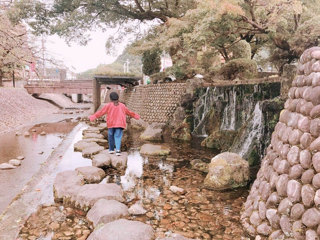 高寺沙菜さんのインスタグラム写真 - (高寺沙菜Instagram)「岐阜県 #長良川温泉 に行った時の私服💓 #ソフトクリーム 🍦に#鮎菓子 がトッピングされたの食べた💓 ついに初めて#puma のスニーカー買ってるんるんしてた🙈💓」11月2日 23時09分 - takatera_sana