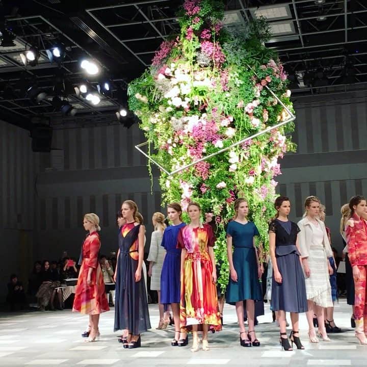 UNCLACKのインスタグラム：「Hanae Mori manuscrit 2018SS collection - Tokyo collection amazon fashion week #hanaemorimanuscrit  #fashionshow  #afw #runway #fashion #amazonfashionweek」