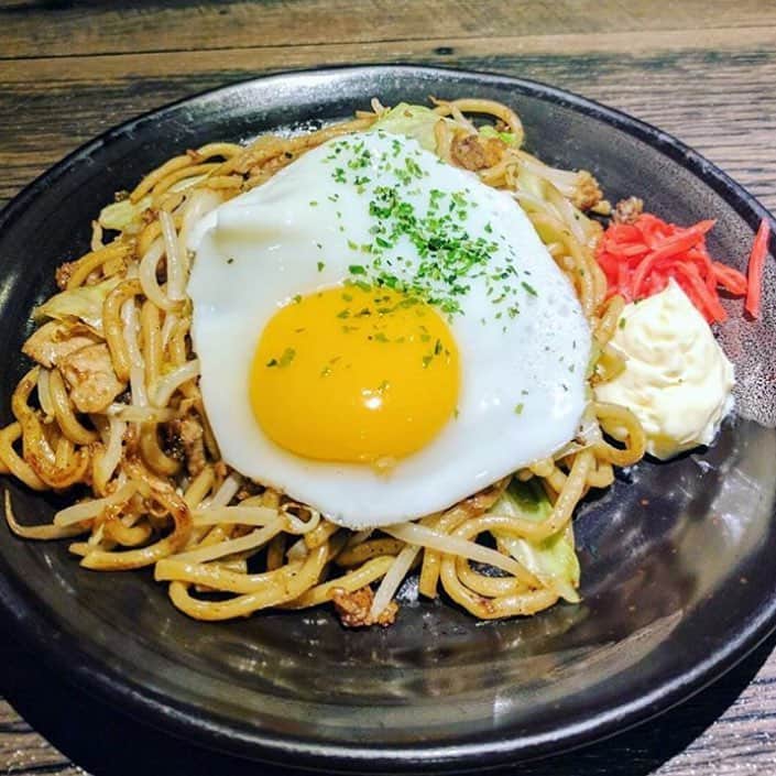 Top Tokyo Restaurants_さんのインスタグラム写真 - (Top Tokyo Restaurants_Instagram)「#toptokyorestaurants yakisoba ||📷: @snapsmellsavour ||📍Minorunya」10月19日 20時12分 - top_tokyo_restaurants_