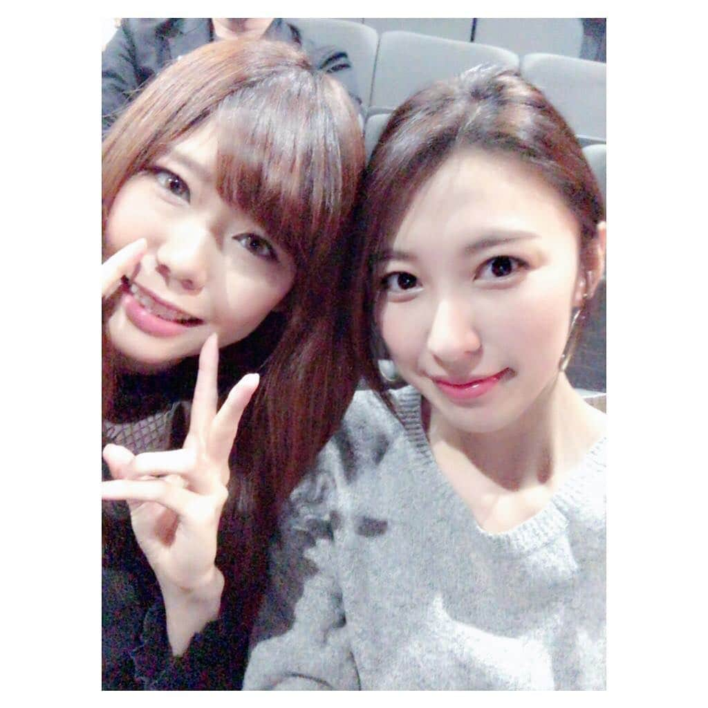 金田彩奈さんのインスタグラム写真 - (金田彩奈Instagram)「. . ゆうりちゃんと あやちゃんの舞台 観に行ってきたよ🌼 . とってもおもしろかった👏💕 やっぱりあやちゃん最高😂❣️ . . #舞台 #僕ヒロ #actress #friends #love #instagood」10月19日 21時50分 - ayn120