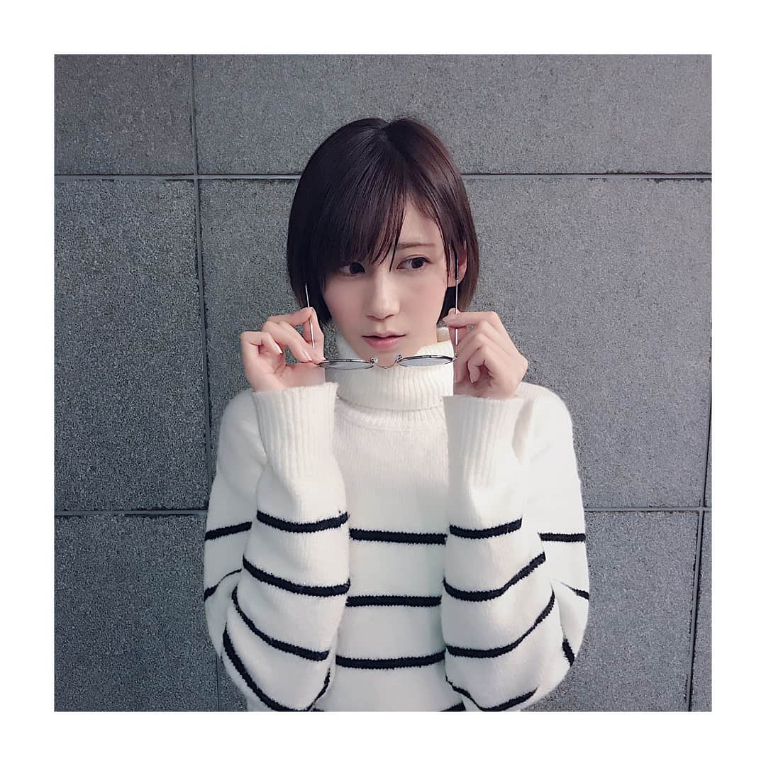 ゆきりぬさんのインスタグラム写真 - (ゆきりぬInstagram)「六本木ヒルズ。  #yukirinu  #fashion #forever21 #gap #forever21 #newbalance #autumn #cool #white #roppongi」10月20日 14時36分 - yukirin_u