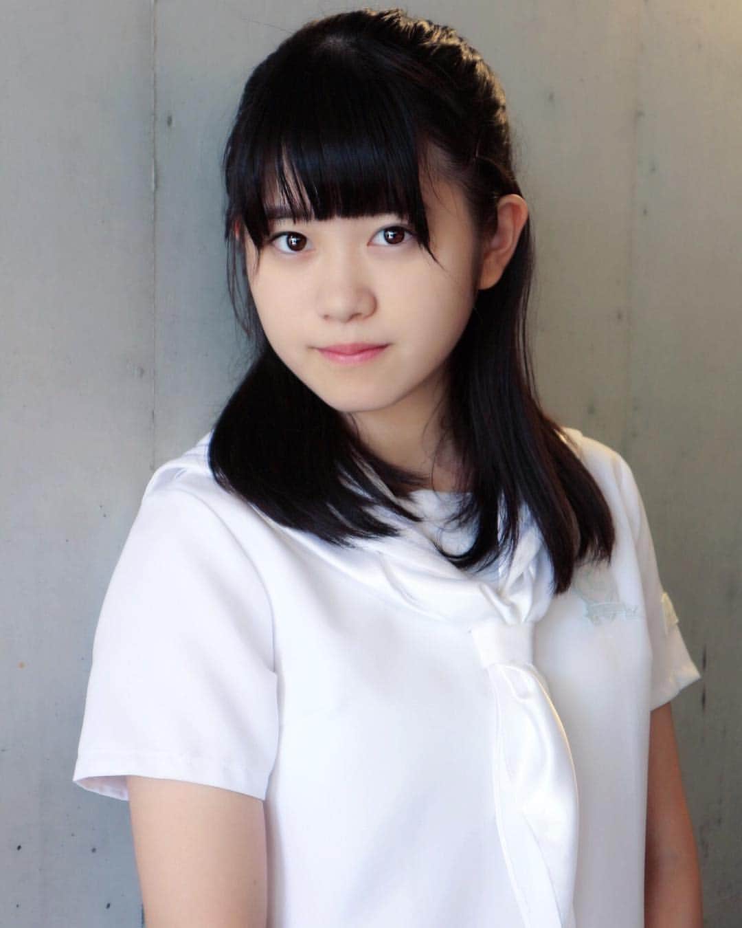 アイドルネッサンスのインスタグラム：「【原田珠々華】 #アイドルネッサンス #原田珠々華 #新井乃亜 #あらちゃん写真館  #カメラ女子 #かわいい #ポムバサダー #ポムポムプリン #餅 #おやすずもち #中学生 #eosm10 #instagood #japan #japanesegirl #photo #cute #kawaii #kawaiigirl #photo #fashion #ootd#일본 #아이돌 #옷스타그램 #얼스타그램 #일상 #데일리룩」