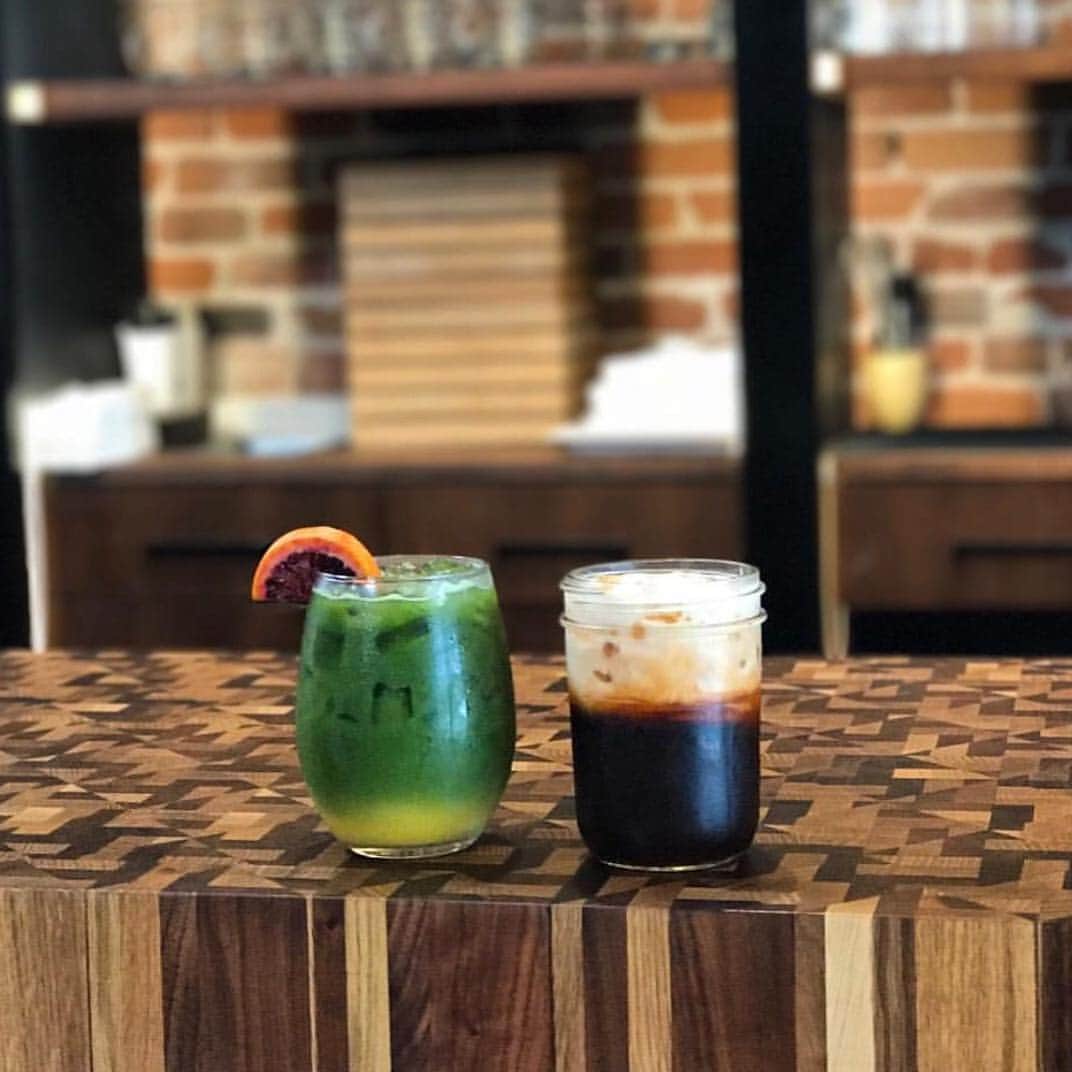 American Tea Roomのインスタグラム：「What's your favorite: Green Tea Tererè or Thai Iced Tea?」