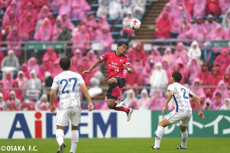 セレッソ大阪さんのインスタグラム写真 - (セレッソ大阪Instagram)「<写真で振り返る甲府戦> 大雨の中、熱いご声援本当にありがとうございました！ 試合結果は杉本選手の2得点、そして守備陣の活躍により完封勝利！！！ このまま勝ち続けましょう！！！ #セレッソ #セレッソ大阪 #杉本健勇 #柿谷曜一朗 #木本恭生 #ソウザ #丸橋祐介 #ジンヒョン #清武弘嗣 #尹晶煥」10月21日 17時55分 - cerezo_osaka