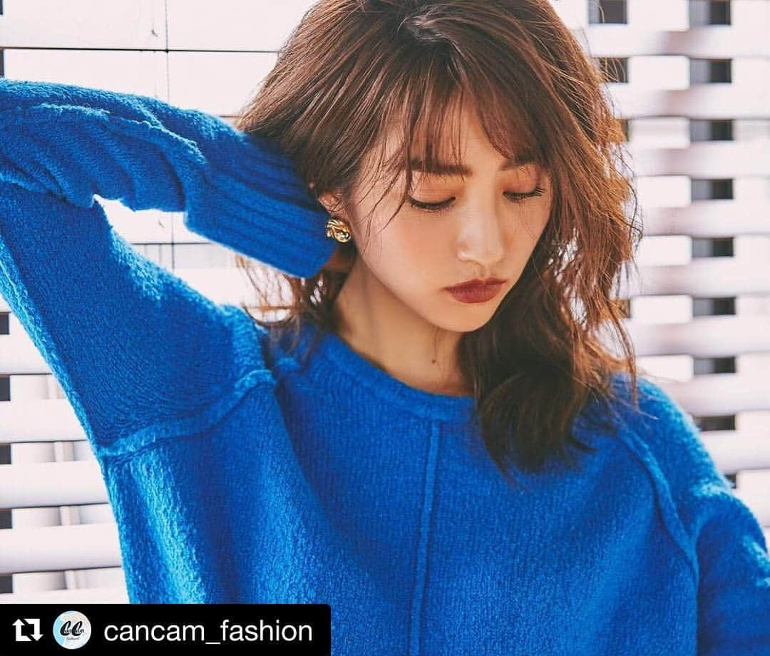 堀田茜さんのインスタグラム写真 - (堀田茜Instagram)「#Repost @cancam_fashion (@get_repost) ・・・ . . 今年の秋は、ヴィンテージ感溢れるアクセや、くすみカラーのリップで大人っぽくまとめるのが気分♥️ . あしたはぐぐっと気温が下がる予報。 あったかさプラス、オシャレも叶うアイテムでお出かけください😌❄️☆*:.｡. . . . #cancam #cancamfashion #今日のコーデ #今日の服 #ニットコーデ #もこもこニット #ブルーニット #今日のアクセ #ヴィンテージ #こっくりカラー #秋冬 #萌え袖 #堀田茜 #かわいすぎる #こなれヘア #オトナ女子 #ビビットカラー」10月22日 18時28分 - akanehotta