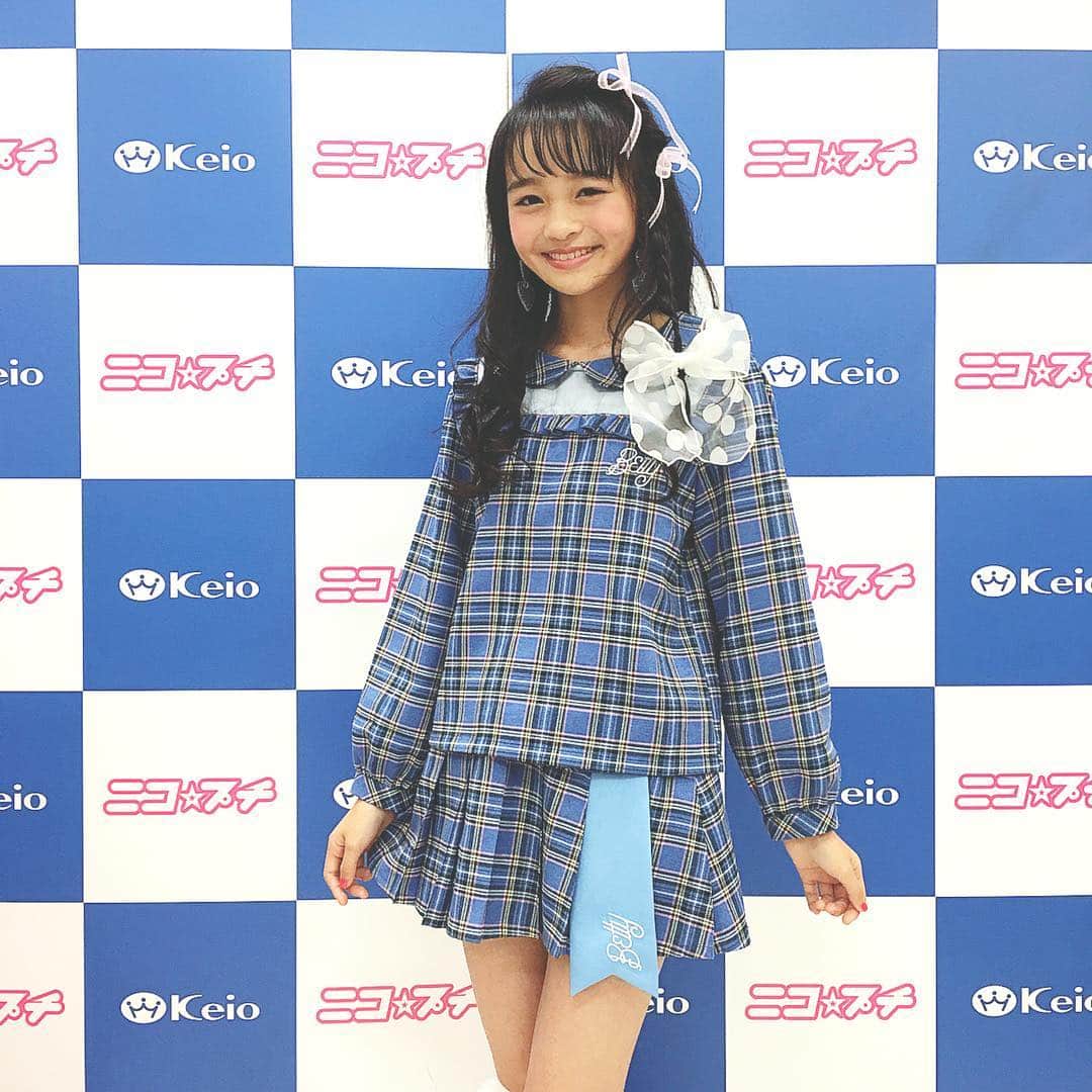 ニコ☆プチのインスタグラム：「メアリは今BLOC★BETTYショップに遊びに行っていまーす！ 次は14:00〜からだよ💗遊びに来てね👍ニコ☆プチ12月号を持って来てくれたコには、オリジナルステッカーをプレゼント🎁 #ニコプチ #林芽亜里 #ベティ #blocbetty」