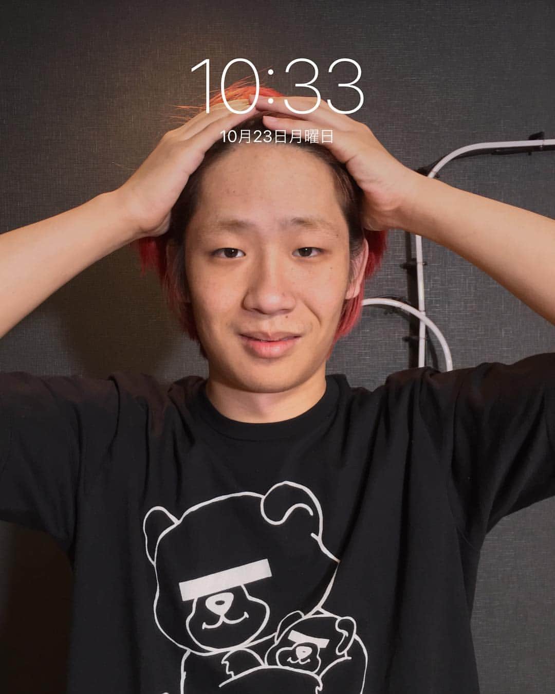 のインスタグラム：「僕のiPadのロック画面が 勝手に変えられていました。 #ロック画面 #許さない #民事事件 #DeadOrAlive」
