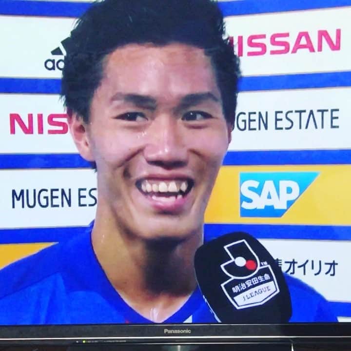 扇原貴宏のインスタグラム：「#遠藤渓太  #インタビューかみかみ。 #最後に関しては質問無視でインタビュー終わらす #あざーす」