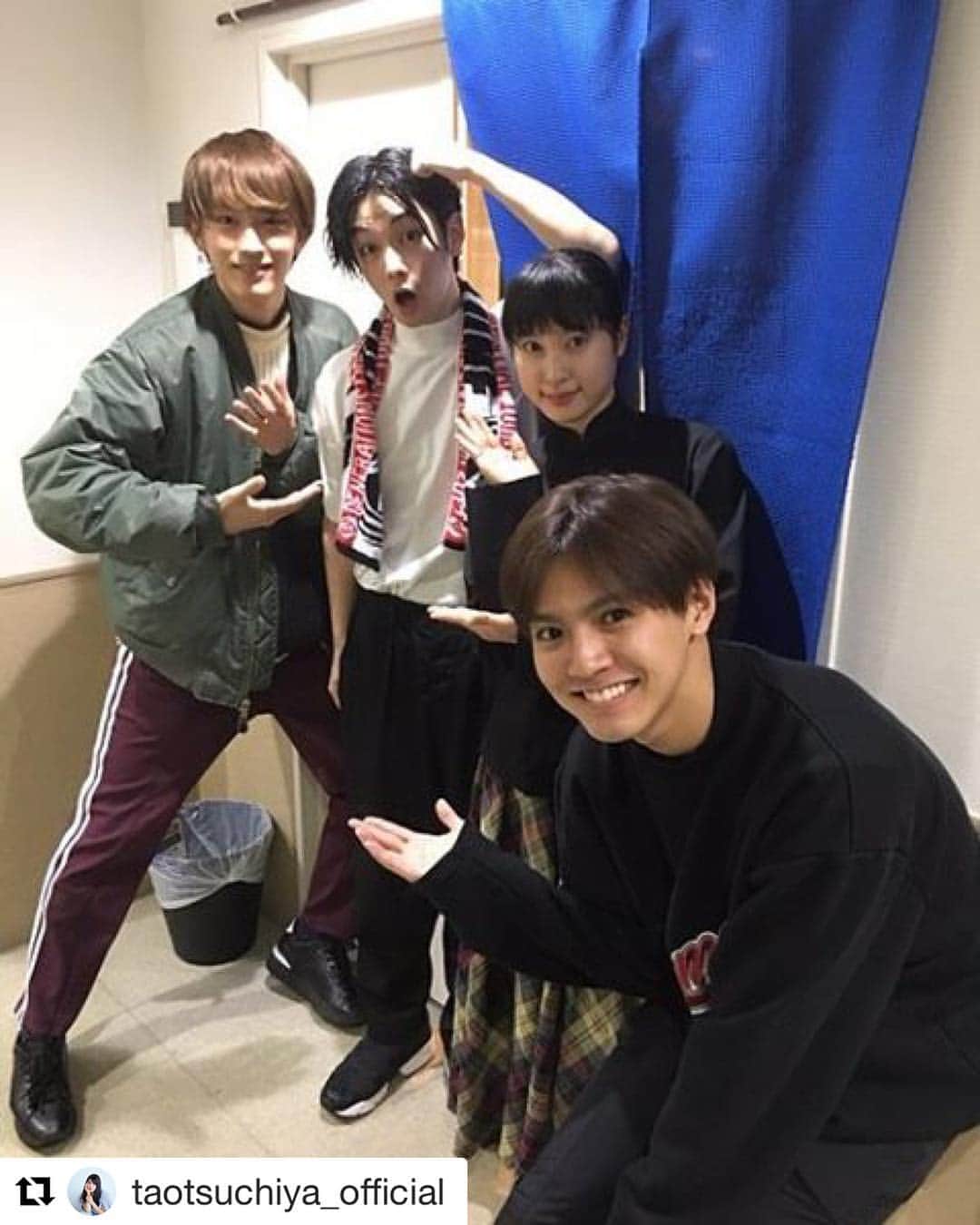 兄に愛されすぎて困ってますのインスタグラム：「#Repost @taotsuchiya_official ・・・ こんばんは。 台風の影響が いろいろな地域に残っていて 北海道では大雪も 降っていると知りました。 住んでいらっしゃる方々は どうか、 お大事にしてください…！ 東京は台風のあとの 晴れた夜になっていて 夜景がものすごく綺麗です。 夜景を見るというよりも 夜景のほうが 目に飛び込んでくる感じ。 東京で育っていても 夜景を見ると ああ東京だ…！って思います。  でも同時に私にとっては 故郷の景色でもあって。 大好きな景色…＊ これから冬になると どんどん キラキラ度が増してくるので 今からとても楽しみです ^ ^  そのキラキラにも負けない キラキラした方々との写真を！ 嬉しすぎて 私の顔がぷくぷくです！ あ、それは関係ないか(笑)  今年の春から夏にかけては 番宣や取材で お会いする機会が多かったのですが こういう場所で お顔を拝見する時があるとは 想像していなかったので 不思議な嬉しさがあって *^^* 偶然という幸運に とても感謝しつつ、 でもさすがに ちょっと時間があいた感覚も あるのかなぁと思ったら… 全然変わらなかった…(笑)  もちろん千葉さんは 舞台の上では役を生きてらしたし お兄はお兄と言っても 本当は同じ学年で 国光も新しい役を生きてるし 本当は杉野くん（呼んだことない😅）で。  でもこの時にお会いした千葉さんは やっぱり千葉さんで お兄はやっぱりお兄で 国光はやっぱり国光でした！ お仕事やスケジュールなどで 千秋さんこと草川拓弥くんや 大野いとちゃんは この場に ご一緒してないのですが またいつか チーム兄こまで 集合できたらいいな😊✨ 映画「８年越しの花嫁」の 試写会を観てくださったり 記事を読んでくださってるかたも 少しずつ増えてきて、 本当にありがとうございます！ 心して、 そして想いを込めて、 ここでも少しずつ お伝えできたらと思ってます。 よろしくお願いいたします…！ よい夜になりますように…＊」