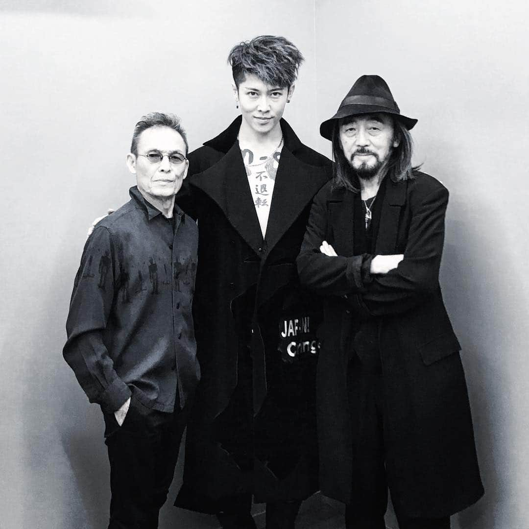 雅-MIYAVI-さんのインスタグラム写真 - (雅-MIYAVI-Instagram)「with the legends. #KazumiKurigami & #YohjiYamamoto for @honeyee.com_webmagazine I’m so honored and proud of the fact that we have such great innovators in this country. Mad respect as always.」10月24日 14時14分 - miyavi_ishihara