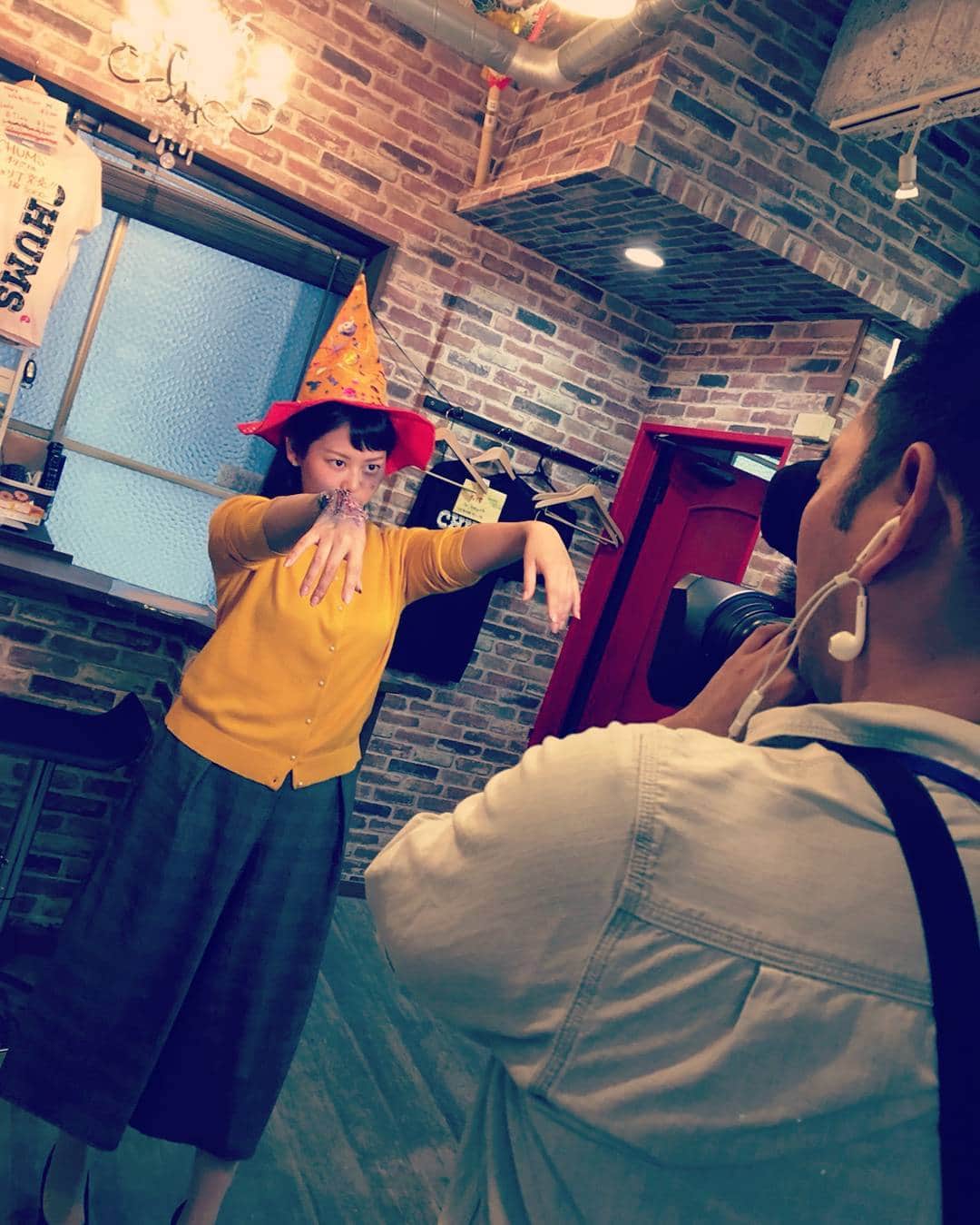 加藤沙知さんのインスタグラム写真 - (加藤沙知Instagram)「宇田川紗稚アナウンサーがゾンビメイクに挑戦！！ MRTニュースNext 情報テラスで！ 夕方6時15分～の放送です(^-^) #宇田川紗稚 アナウンサー #ハロウィン #ゾンビ #ゾンビメイク MRT #ニュースNext」10月25日 15時41分 - mrt.kato