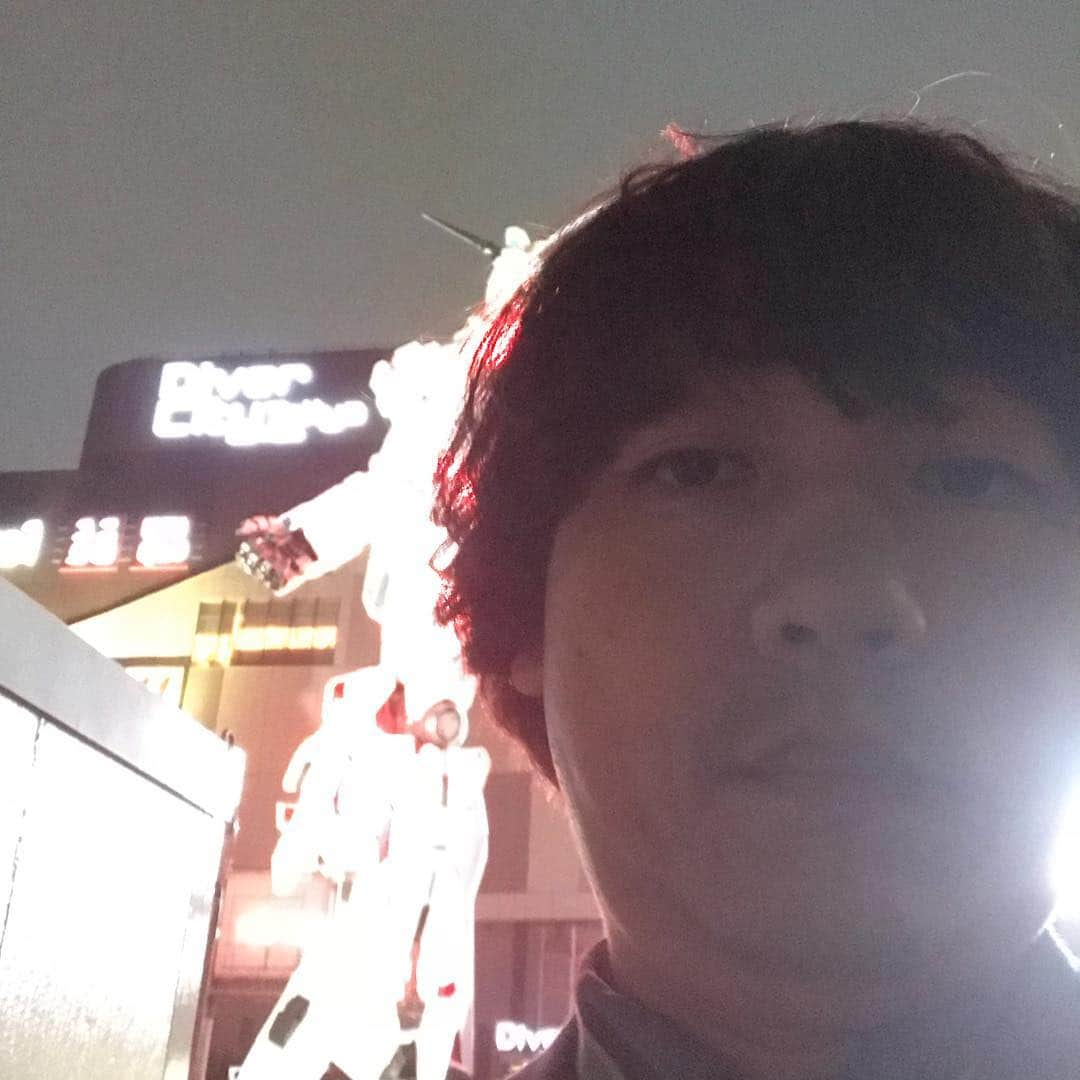 白井鉄也さんのインスタグラム写真 - (白井鉄也Instagram)「2ショットシリーズ  ガンダムユニコーン  #2ショット #2shot #テンション上がった！ #開いた #ガンダム #gungam #ユニコーン #unicorn #サンライズ #sunrise #お台場 #UC #デストロイモード #deathtroy #アニメ #anime #オタク #otaku #me #tbt #love #cute #instlike #instgood」10月25日 17時56分 - shiraichimon