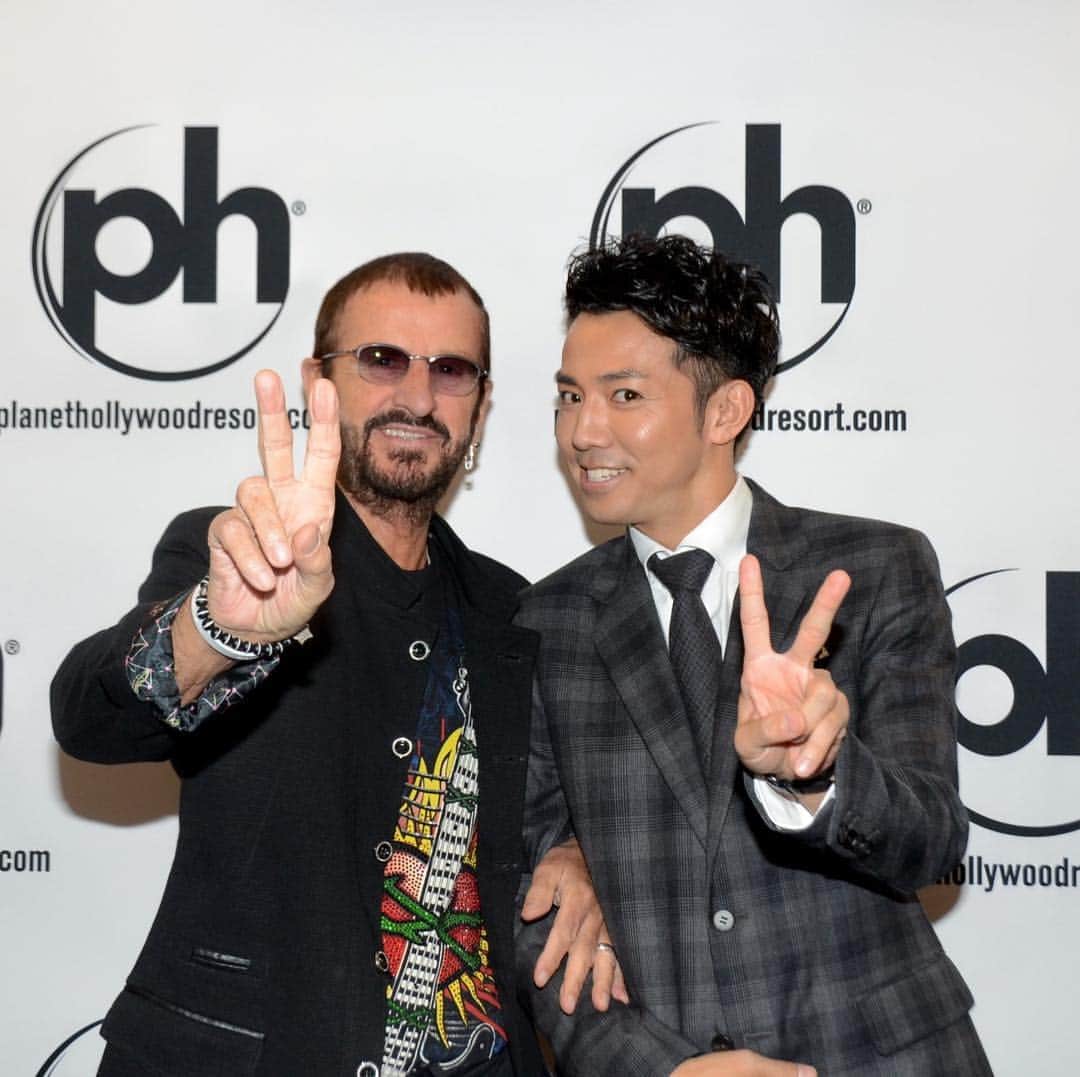 綾部祐二さんのインスタグラム写真 - (綾部祐二Instagram)「Today I met Ringo Starr from the Beatles. #legend」10月25日 17時59分 - yujiayabe